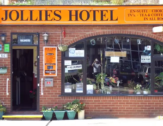 Enjoy Blackpool Illuminations At Jollies Hotel